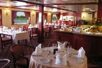 Shehrazad Nile Cruise — Restaurant